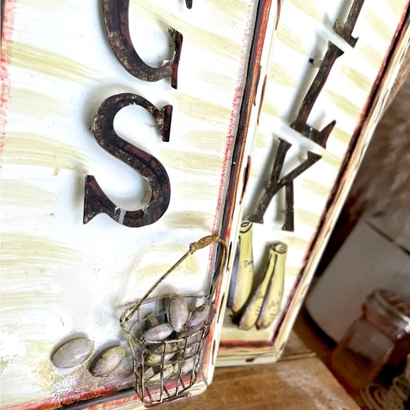 Farmhouse Milk/Eggs 3D Sign/Plaques Metal Open Box! - Picture 4 of 4